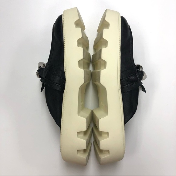 Black and Cream Mules with Chain Detail - Picture 3 of 9